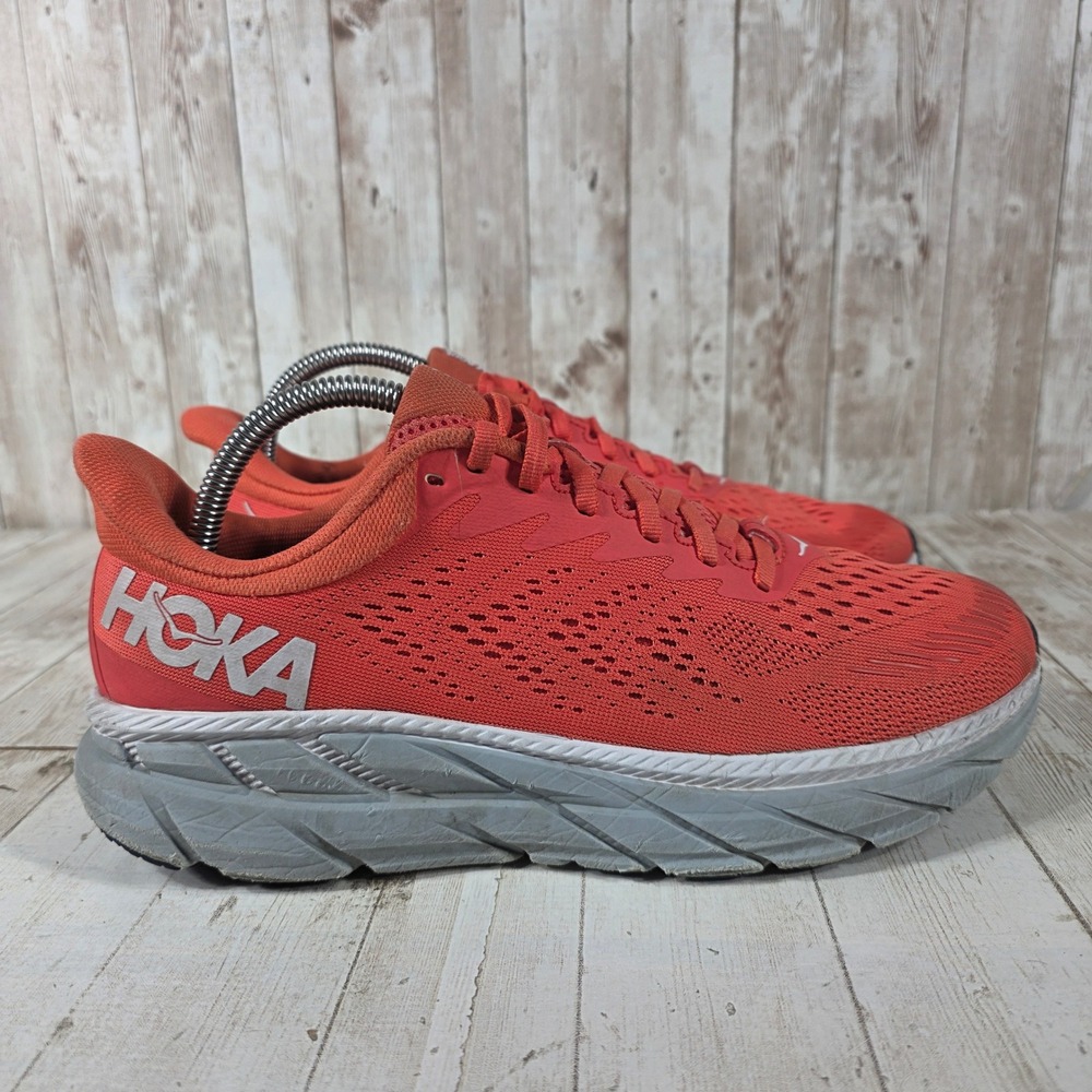 Hoka One One Clifton 7 Womens Running Shoes Hot Coral White 1110509 HCWH Sz 9.5